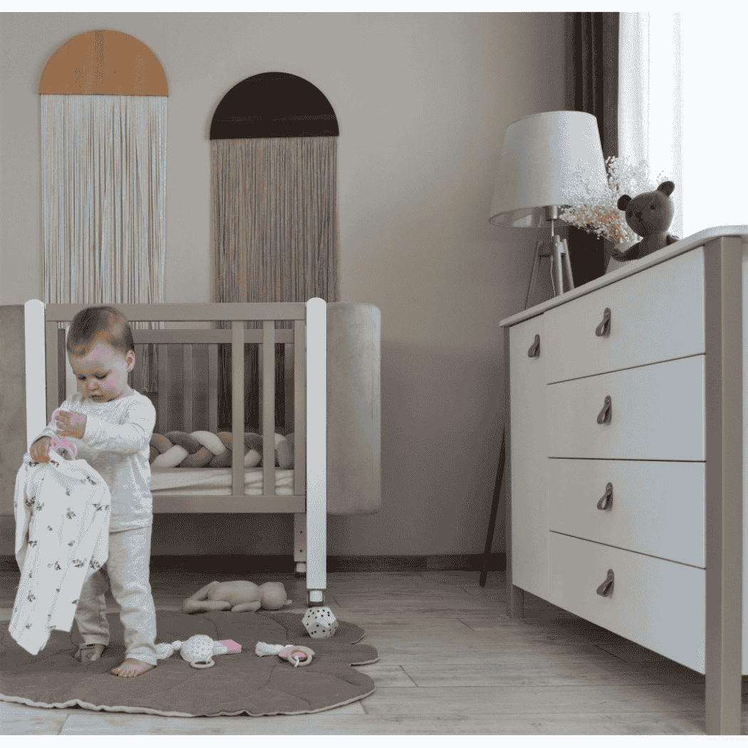 Dětská komoda Zukko Gekko Kids, 120x50x85cm, Bílá / Cappuccino